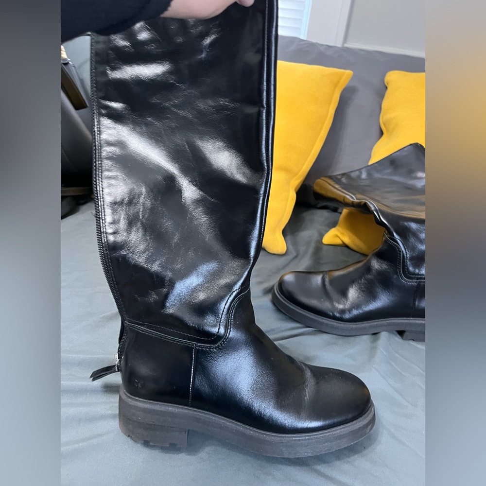 These were purchased last wintered and worn a few times.